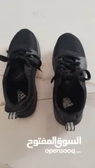 1 حذاء رياضي مرييييح فخم