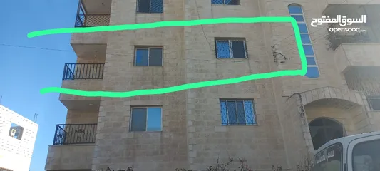  1 شقه من المالك مباشرة /  صالحيه العابد قرب جسر الصالحيه والحزام بسعر مغري قريبه من الخدمات