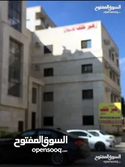  3 من المالك ستوديو  مفروش للايجار/مقابل البوابه الرئيسيه للجامعه الاردنيه وخلف محطه جوبترول مباشره.