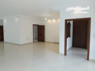  16 شقة ارضية للبيع اربع غرف نوم في جبل عمان قرب قصر زهران
