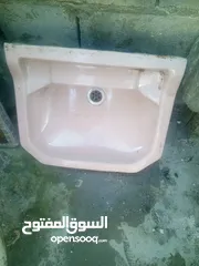  1 مغسله مستعمله نضيفه حجم وسط