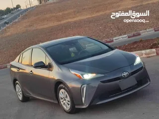  3 تويوتا بريوس 2020 حره باسم المستورد لون فيراني بطاريه ليثيوم بسعر مغري جدا