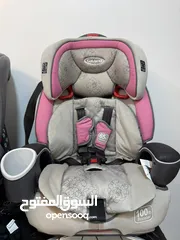  2 Car Seats (Graco+Chicco)