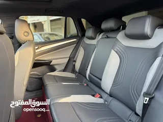  14 فولكسفاجن ID.4 CROZE PRO 2022 بحالة الزيرو جمرك اليووووم اعلى صنف للبيع وبسعر مغررررييي