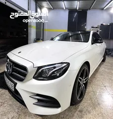  11 Mercedes Benz e200 2017 (designo) بحالة الوكالة