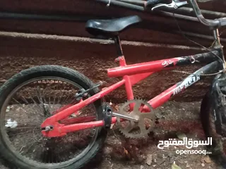  1 دراجات هوائيه بسكليت عدد 2 اوروبي بحاجه صيانه مستعمل للبيع بسعر نهائي 70 دينار
