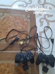  2 ما شاء الله تبارك الرحمن جهاز بلاي ستيشن 2 شبه جديد جهاز معدل عالفلاشه مع التين جميع اغراضه --------