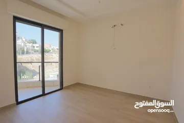  8 طابق اول مودرن بمساحة 200م2 تقريبا  بتشطيبات فندقية بأجمل مناطق بدابوق