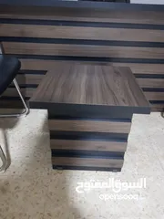  7 اثاث مكتب ضخم للبيع بسعر مميز