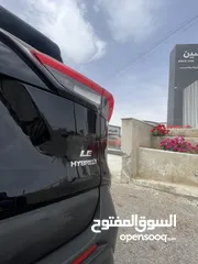  29 2021 TOYOTA RAV4, LE  بطاريه ليثيوووم السياره توب نضافه بصلاه على النبي