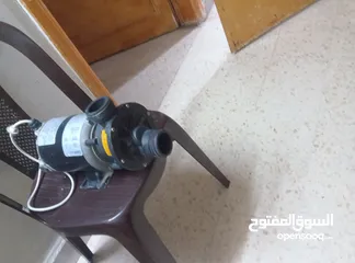  2 مضخة ماء وحد حصان نوع DXDشغال فحص كامل لسه وكالة البيع في الزرقاء والسعر مناسب العنوان الزرقاء
