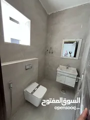  8 شقة 95م في جبل الزهور بالقرب من دوار الزهور