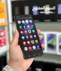  6 عرض خااص : Samsung Z flip 4 256gb نسخة الشرق الأوسط هاتف بحالة الوكالة بدون اي شموخ أو مشاكل مع ضمان