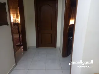  9 شقه طابقيه