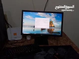  1 جهاز PC للبيع