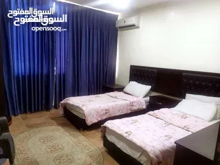  17 شقة مفروشة ( روف ) للايجار الشهري واليومي من المالك مباشر في شارع المدينة المنورة موقع حيوي