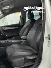  8 CUPRA FORMENTOR – Black Edition