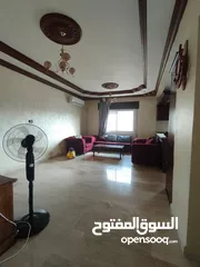 3 شقة مميزة في الحي الشرقي اربد بسعر قابل للتفاوض