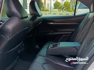  15 كامري XSE2020 بحادث خفيف جدا لا يذكر فل مواصفات