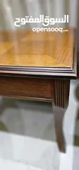  8 طاولة وسطية مع طاولتين جانبيات