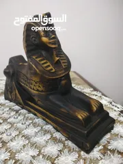  4 تماثيل فرعونية