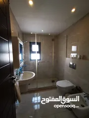  8 شقة مفروشة  (عفش مميز )للايجار في منطقه عبدون.. مع بلكونة