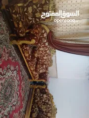  1 طقم كنب للبيع موجود في السلط ام العمد