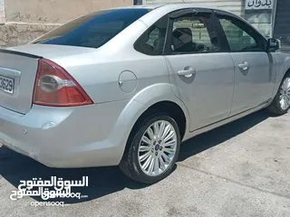  5 فورد فوكس موديل 2011 بحالة ممتازة جنط الفورد موجود شاشة كبيرة لاتحتاج إلى صيانة بسعر مغري جدا