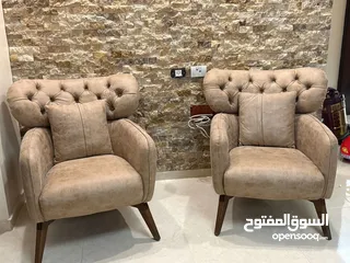  2 للبيع طقم كنبايات بحالة ممتازة