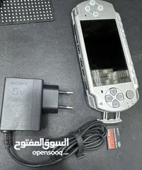  5 مستخدمه اصليه بحاله الوكاله للبيع استخدام خفيف جدا والنسخه التى يوجد فيها ذاكره ومعها شاحنها الا PsP