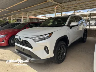  15 Toyota Rav4 2023 XLE Premium