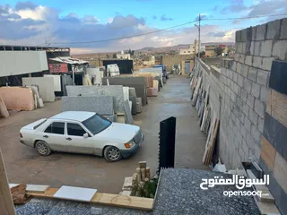 4 مصنع  رخام  للبيع مع مقصات وعدد كامل
