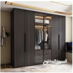  13 خزائن زجاج