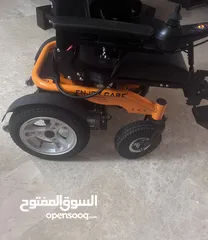  9 كرسي متحرك لذوي الإحتياجات الخاصة