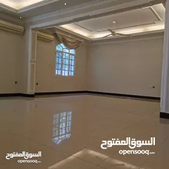  9 فرصة ممتاز بيت للبيع في الخوض السابعه