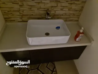  5 شقة مفروشة بحالة ممتازة تشطيب شخصي