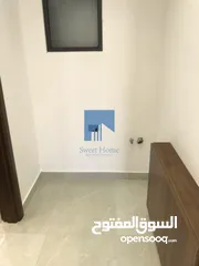  16 شقة أرضية فاخرة للبيع في الكرسي - خلف إدارة السير 165م مع ترس 30م تشطيب سوبر ديلوكس لم تسكن