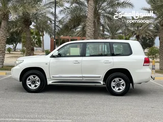  4 Toyota Land Cruiser GX V6