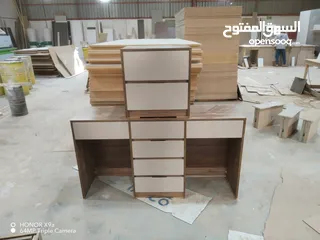  2 صقربني سعد التميمي لجميع صيانة غرف النوم ولاابواب الخشبيه