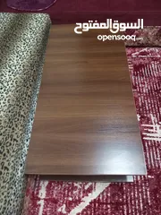  2 طاولات خشب