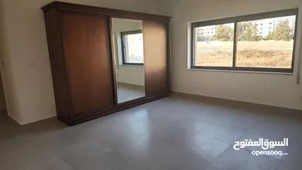  11 شقة مميزة ديلوكس طابقية للايجار Deluxe Apartment for Rent 7th circle حي سكني هاديء قرب نادي السيارات