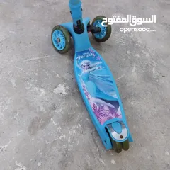  9 عربايات أطفال وألعاب أخرى