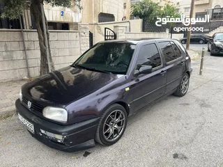  13 جولف موديل 1993 للبيع لون باذنجاني كامل اضافات
