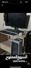  1 شاشه كمبيوتر وملحقاته
