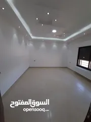  2 شقة غير مفروشة للإيجار 235م2 ( Property 15567 ) سنوي فقط