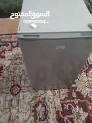  4 ثلاجه صغيره