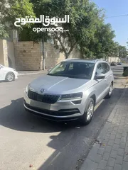 2 سكودا كاروك 2021 ماطور 1500 تيربو عداد قليل يد اولى من الوكالة بحالة ممتازة جدا نظيفة للبيع