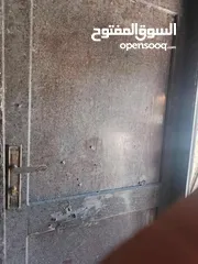  2 ابواب و شبابيك للبيع في اربد شاهد الوصف لمعرفة المزيد