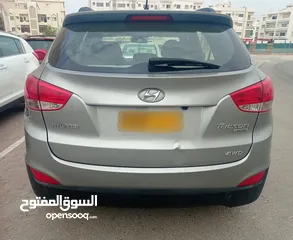  2 Hyundai Tucson 2012 Limited edition for Sale in Ruwi,Muscat.