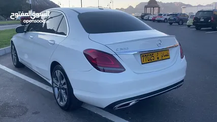  7 Mercedes benz C300 2019